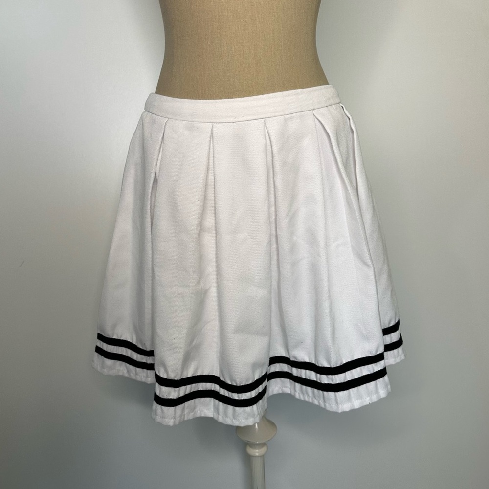 Hot topic white pleated skirt Large - Picture 3 of 16